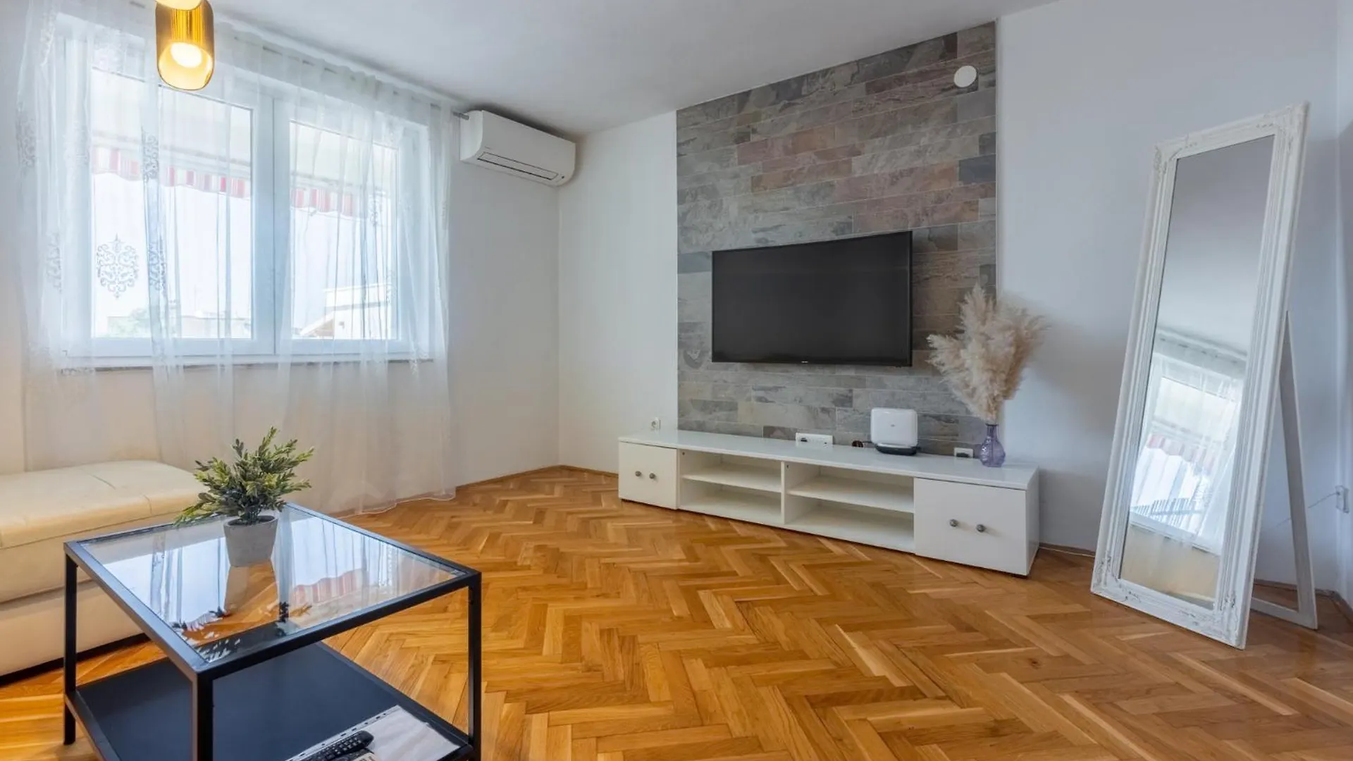 Sea View Apartment Crikvenica 0*,